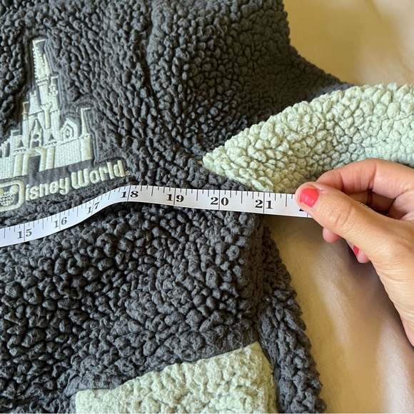 Walt Disney World Castle Icon Sherpa fleece 1/4 zip pullover - Picture 8 of 9